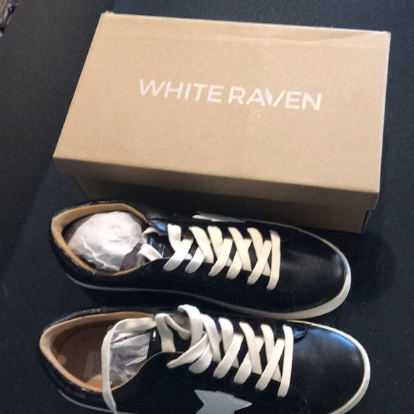 Sneakers - Picture 3 of 3